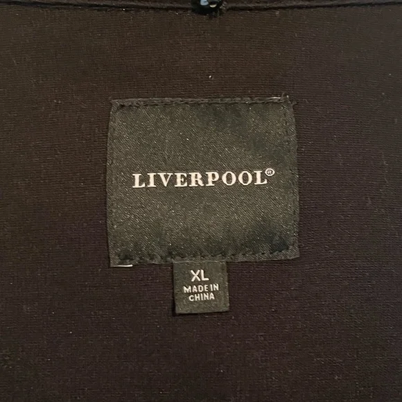 Liverpool City Jacket with Faux Fur Removable Collar - Picture 4 of 6